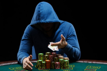 como jugar los torneos satelite poker academia