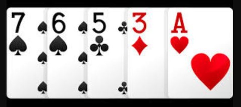 seven low manos poker
