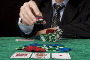 tipos apuestas basicas poker academia